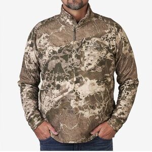 Realtree Men's Brown and Green Camouflage 1/4 zip